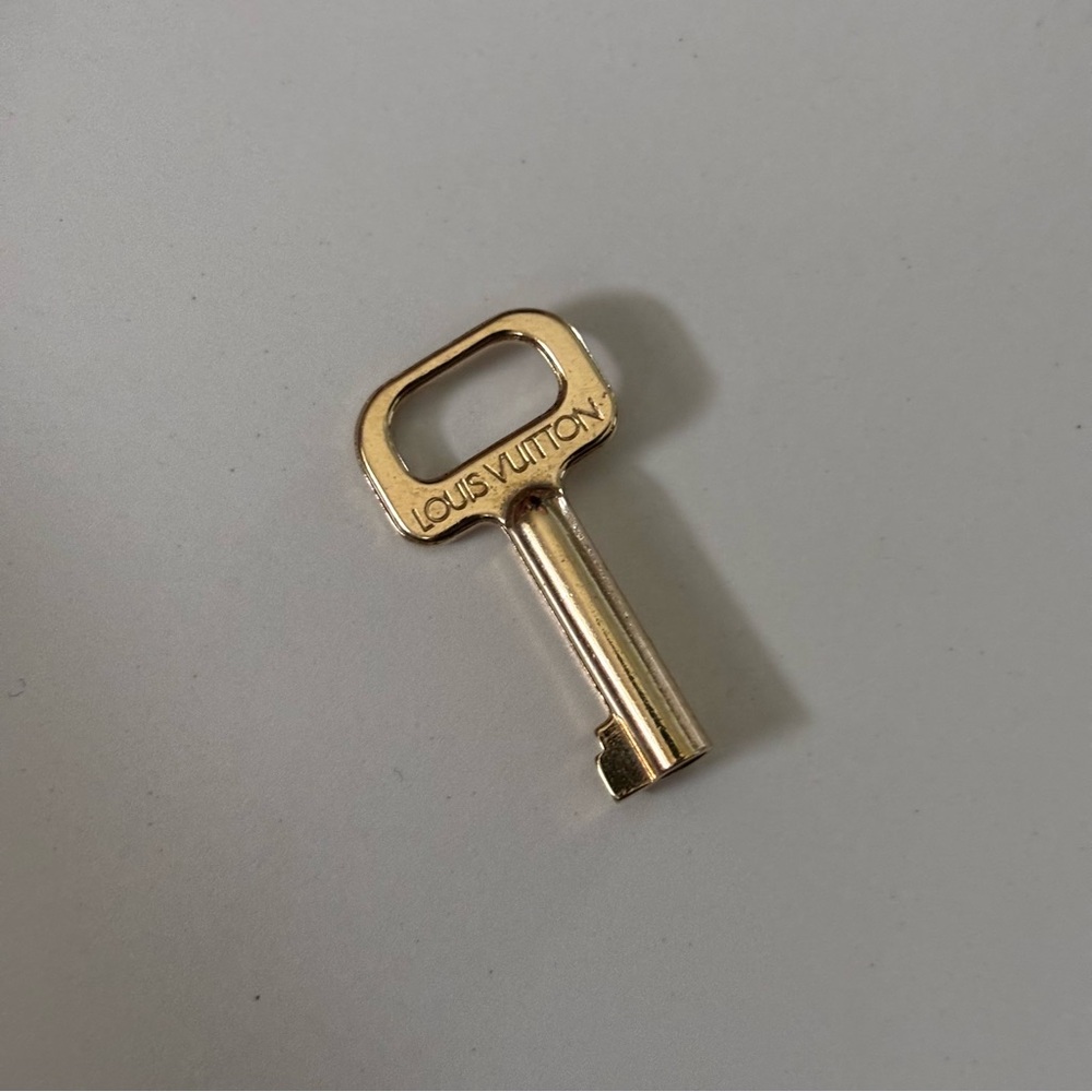 Louis Vuitton S Lock Key for Monceau / Spring Street /Dragonne Shiny Gold